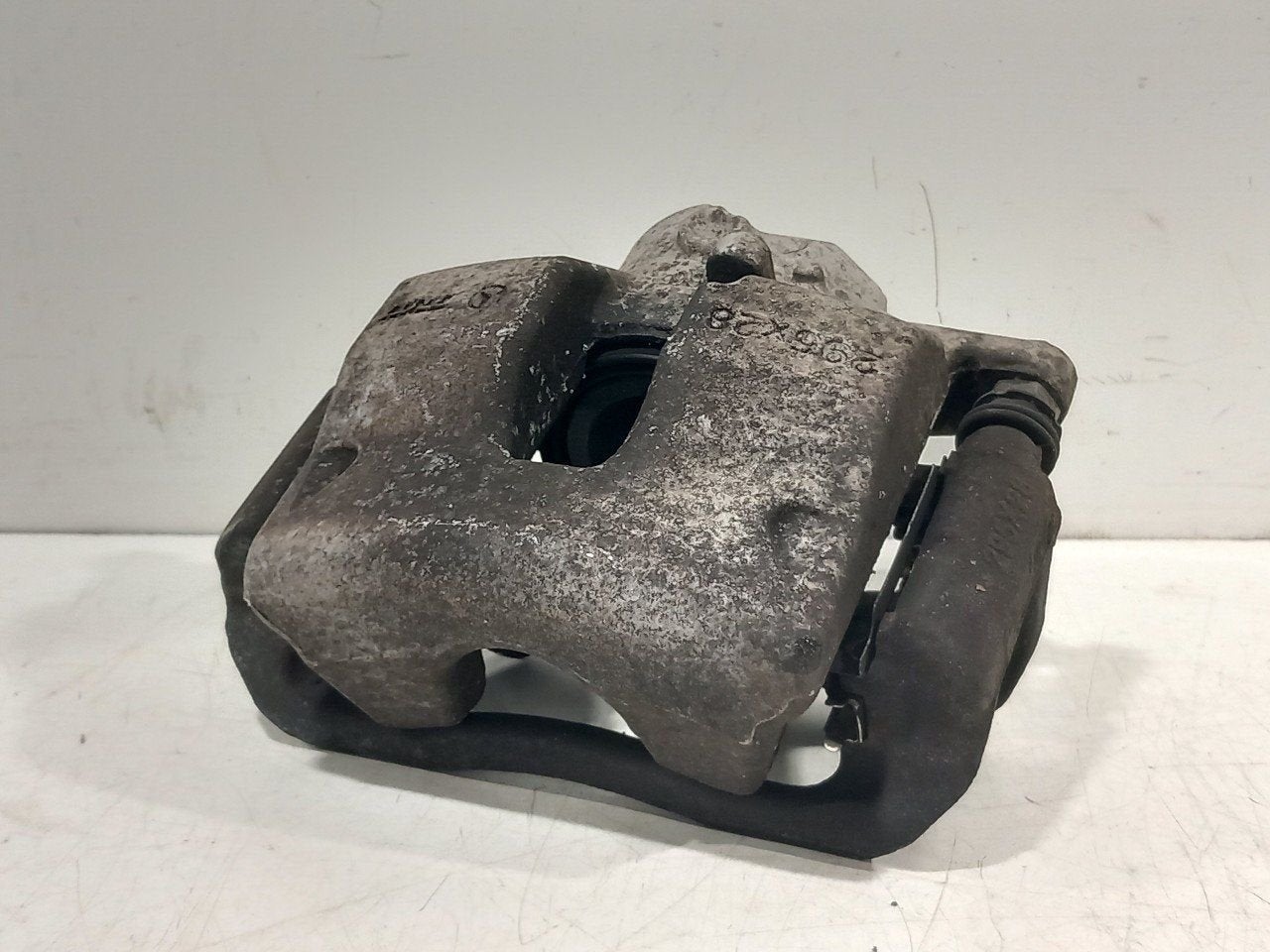 Remklauw links voor Mercedes-Benz E-Klasse, Onderdelen@venauto.nl, Van der Ven Autorecycling B.V., Ettenseweg 76, 4706 PB Roosendaal, The Netherlands