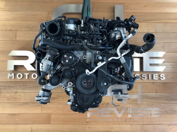 Motor van een Landrover Discovery