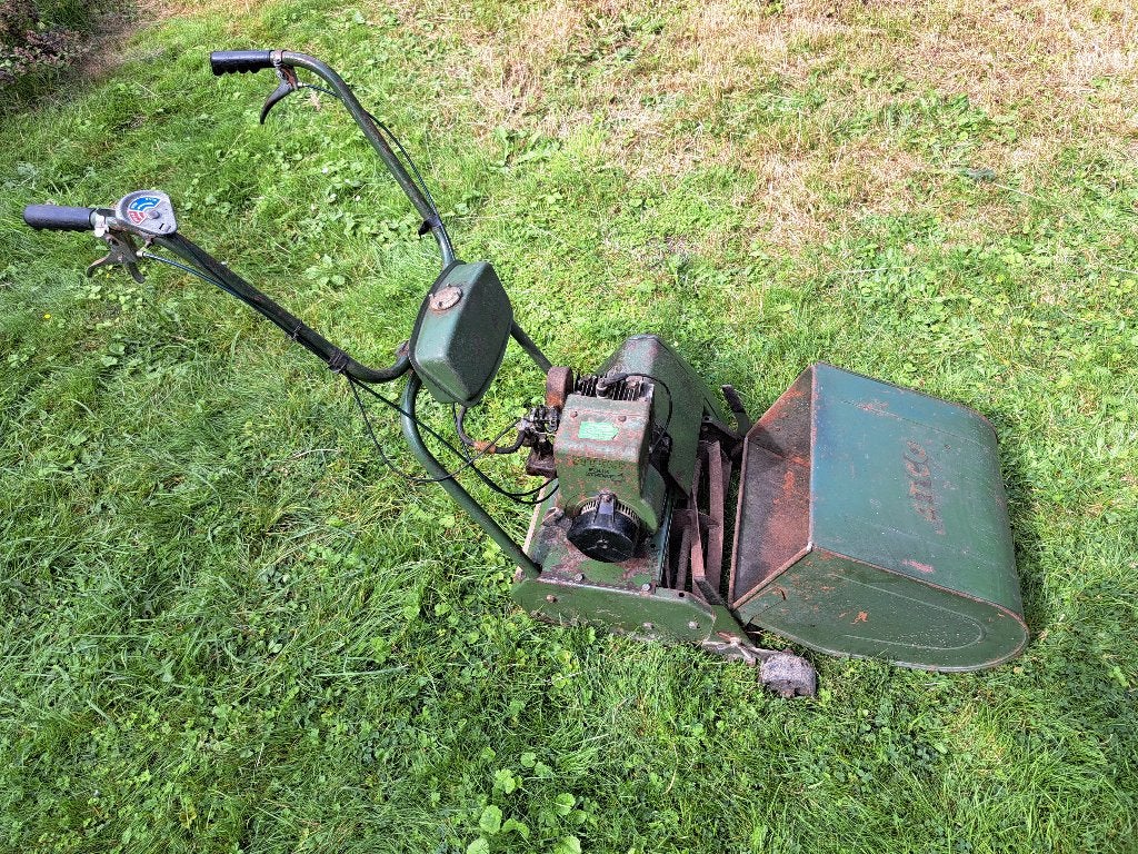 Vintage grasmaaier ATCO, Tuin en Terras, Grasmaaiers, Ophalen, Gebruikt, Opvangbak, Benzine-grasmaaier