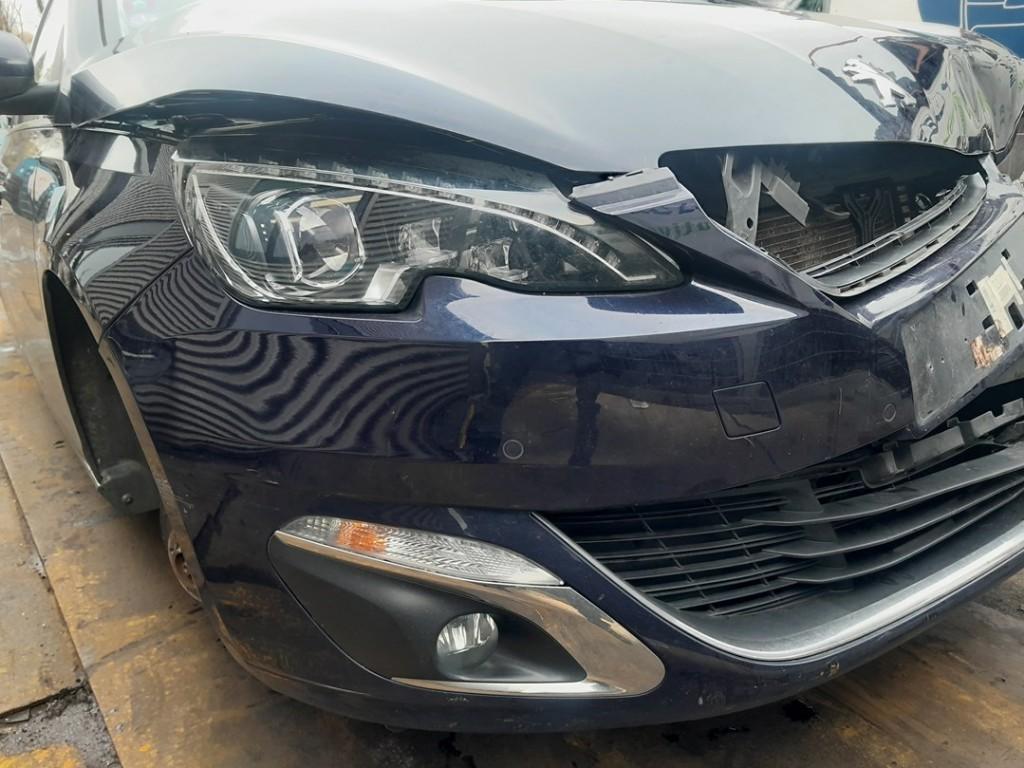 KOPLAMP RECHTS Peugeot 308 SW (L4 / L9 / LC / LJ / LR), Auto-onderdelen, Verlichting, Gebruikt, Peugeot