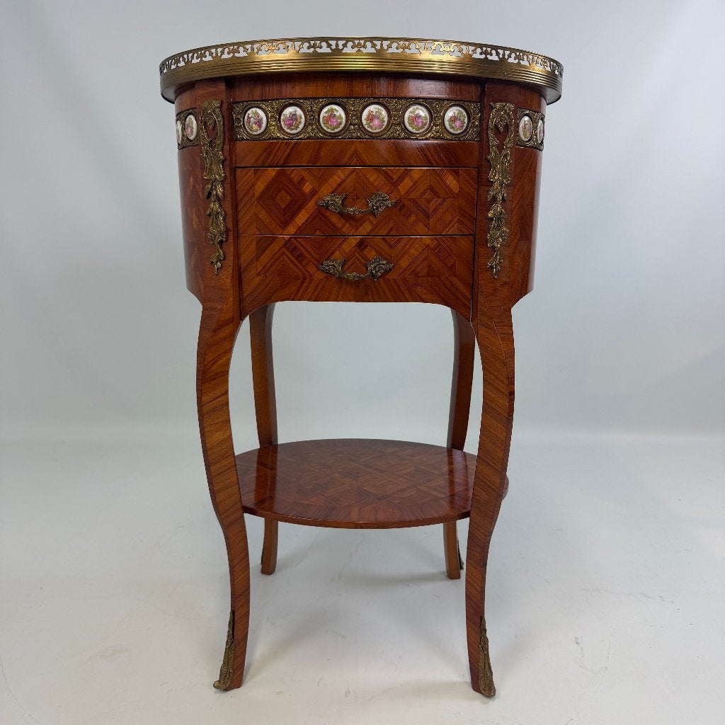 Table d'appoint style Louis XV avec médaillons en céramique, Enlèvement ou Envoi