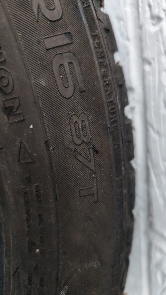 nieuwe winterbanden 16 inch, Auto-onderdelen, Banden en Velgen, Ophalen, 16 inch, Nieuw, Winterbanden