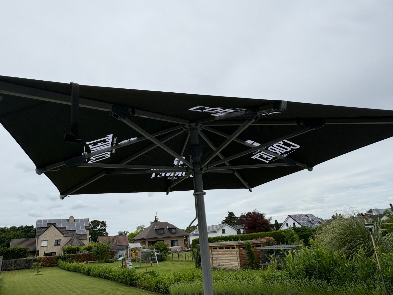 Tuinparasol zwart 2x2 m, Tuin en Terras, Ophalen, Zo goed als nieuw