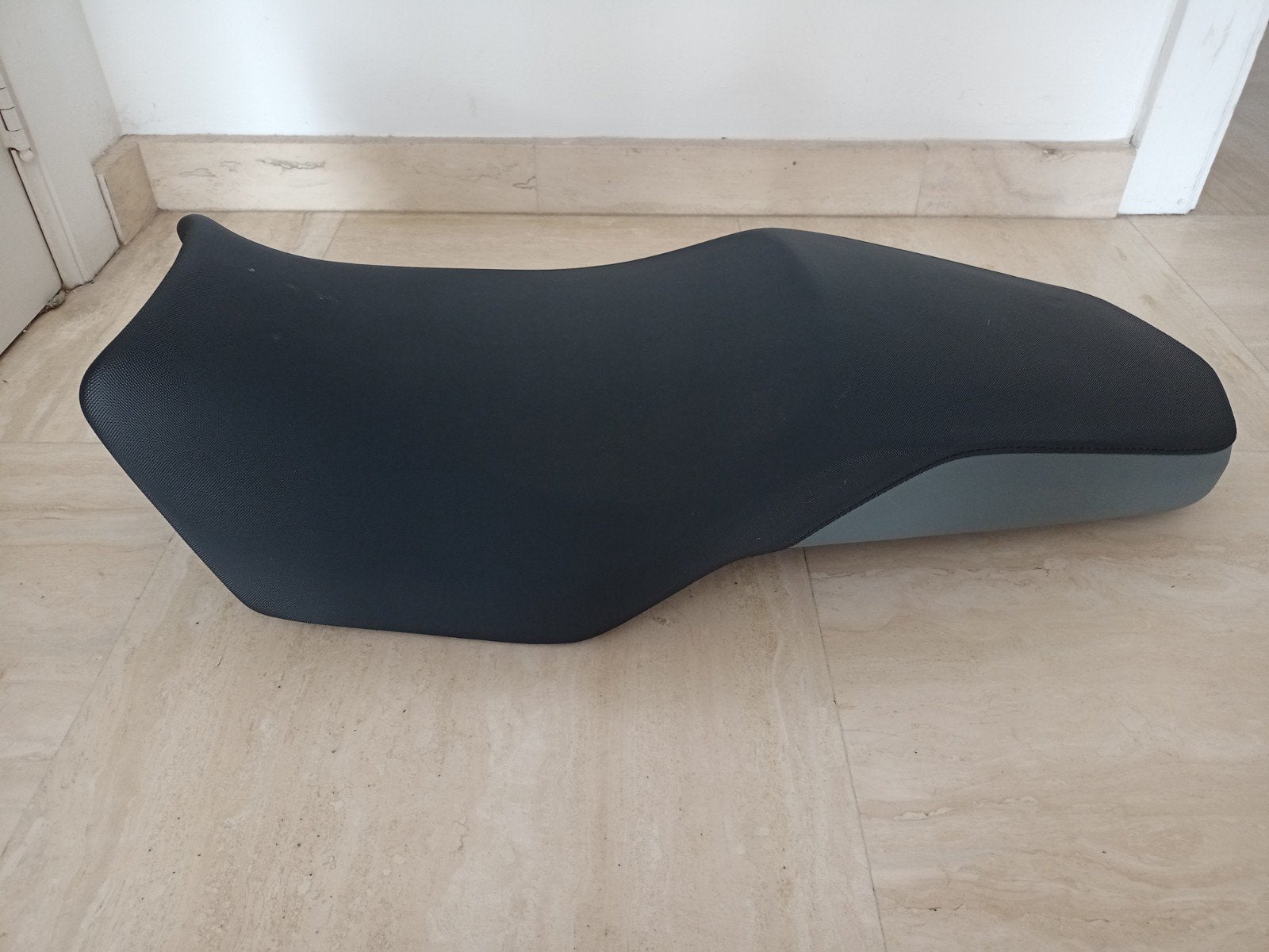 selle moto bmw f 750  2018 gs origine,enlevement a 1190 bxl., Motos, Enlèvement, Neuf
