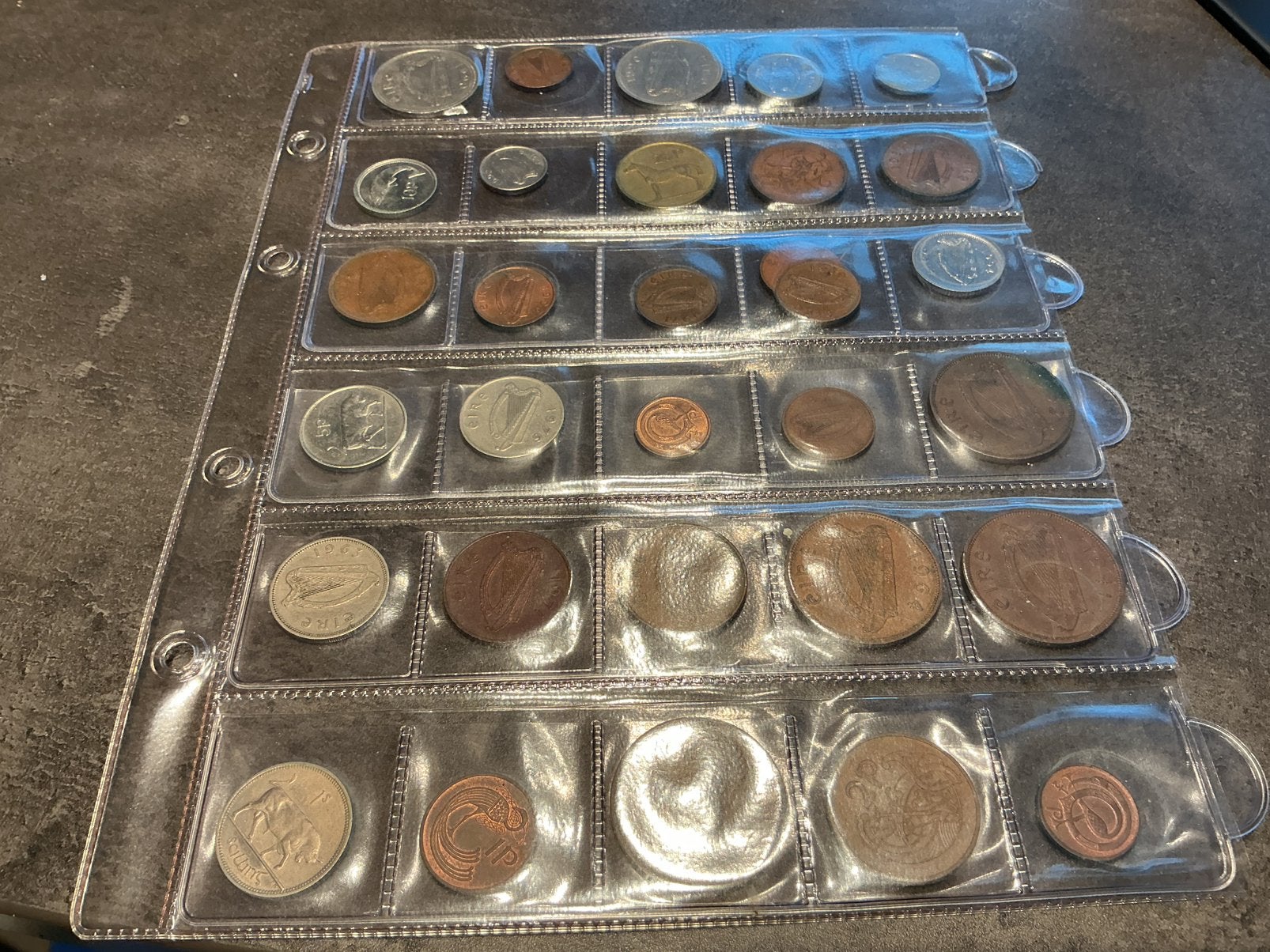 Ierland lot 30 diverse munten, Ophalen of Verzenden, Munten