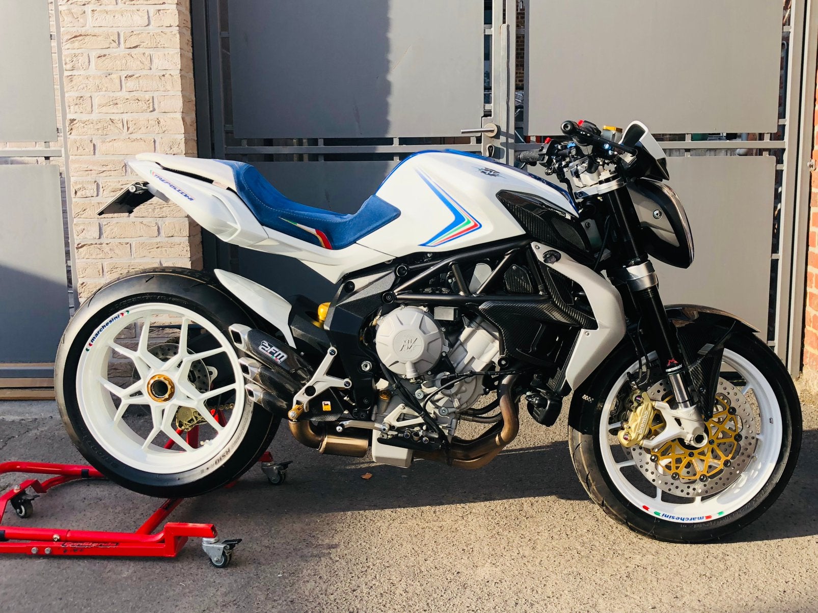Mv Agusta Brutale 800 Italië, Motoren, Motoren | MV Agusta, Particulier, Sport, 3 cilinders, Quickshifter, Handgeschakeld, Occasion