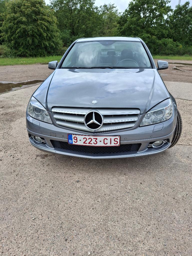 Mercedes 220 cdi, Auto's, Mercedes-Benz, Automaat, Achterwielaandrijving, Zwart, 4 cilinders