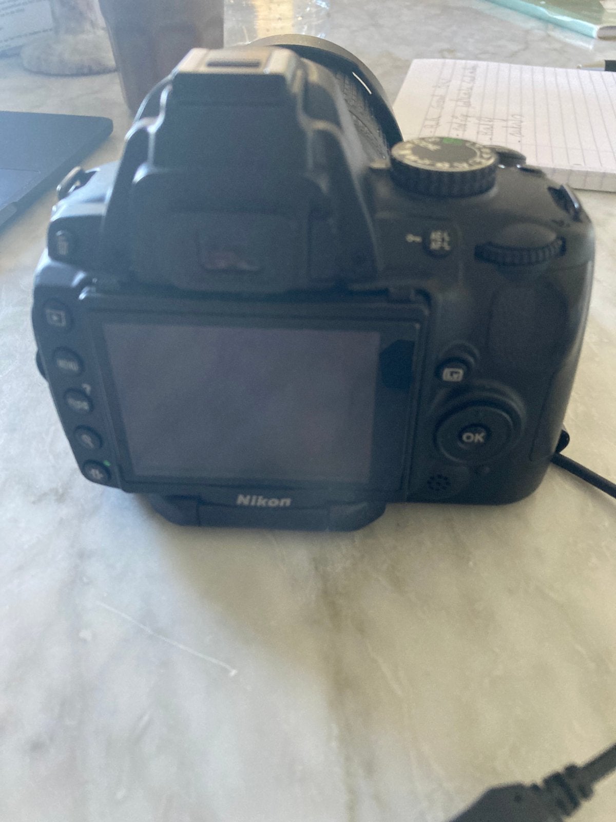 Nikon D5000 DSLR spiegelreflexcamera — goede staat, Ophalen, Zo goed als nieuw, Accu, Nikon