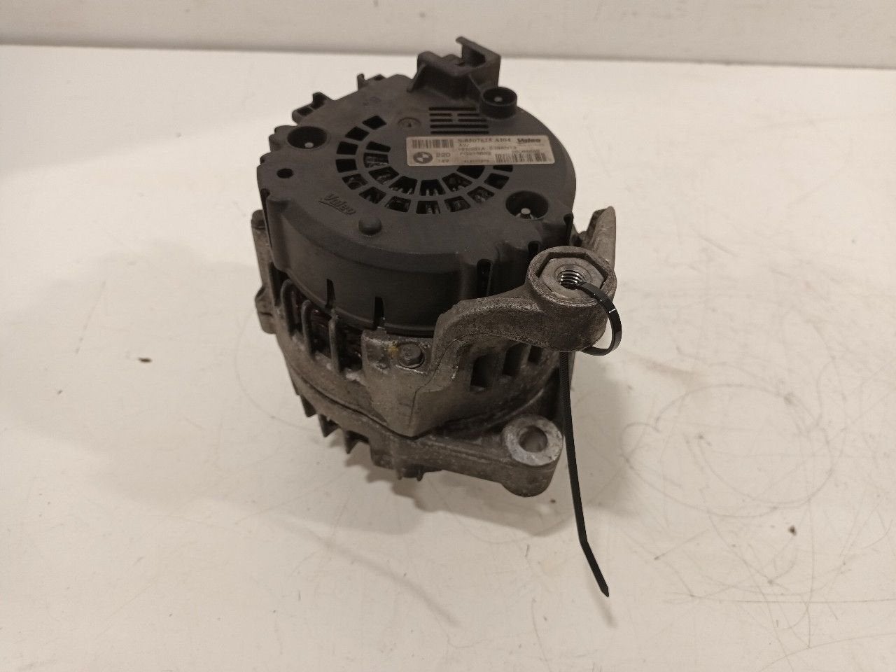 Dynamo BMW 5 serie, Onderdelen@venauto.nl, Van der Ven Autorecycling B.V., Gebruikt, Ettenseweg 76, 4706 PB Roosendaal, The Netherlands