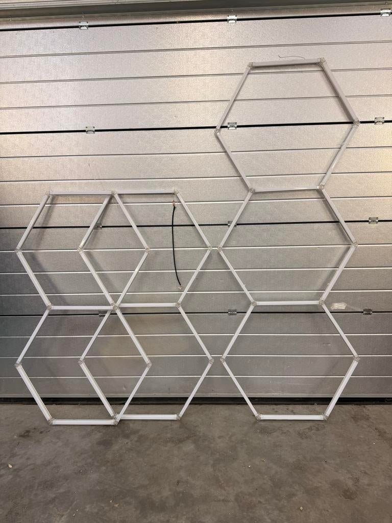 Hexagon verlichting - detailer - detailen - showroom, Doe-het-zelf en Bouw, Glas en Ramen, Verzenden, Zo goed als nieuw
