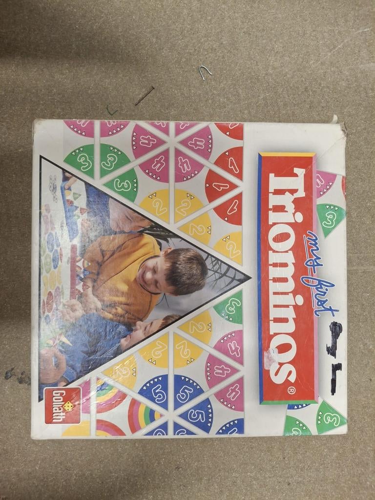 Triominos gezelschapspel, Ophalen
