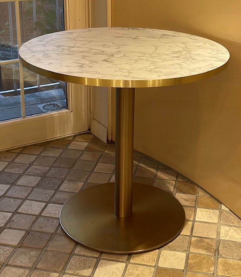 Eettafel (bistro stijl), Ophalen, Gebruikt