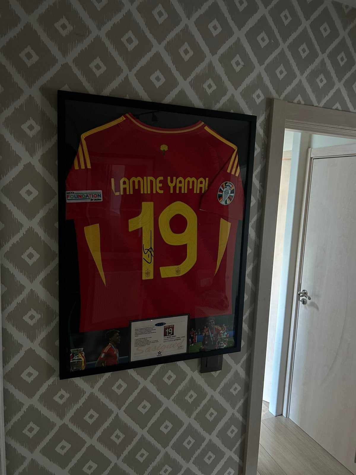 Voetbal truitje ingekaderd, Ophalen of Verzenden, Zo goed als nieuw, Shirt