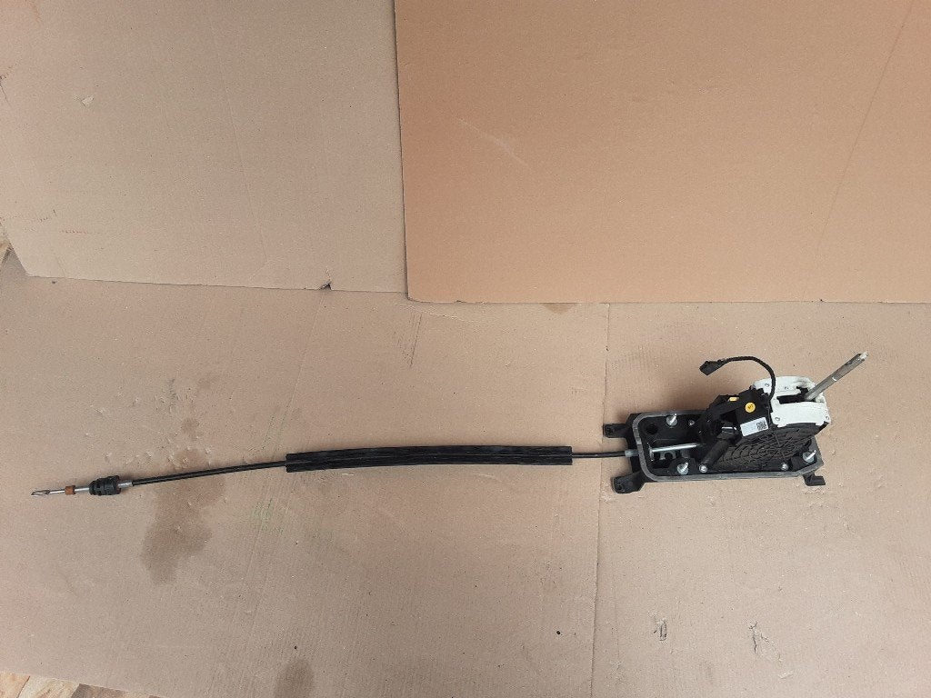 SELECTEUR DE VITESSES Volkswagen T-Roc I (5Q1713023BJ), Volkswagen, Mevr. I. Hauben, Utilisé, Rue de l'Espoir 34 34
4030  GRIVEGNÉE, BE