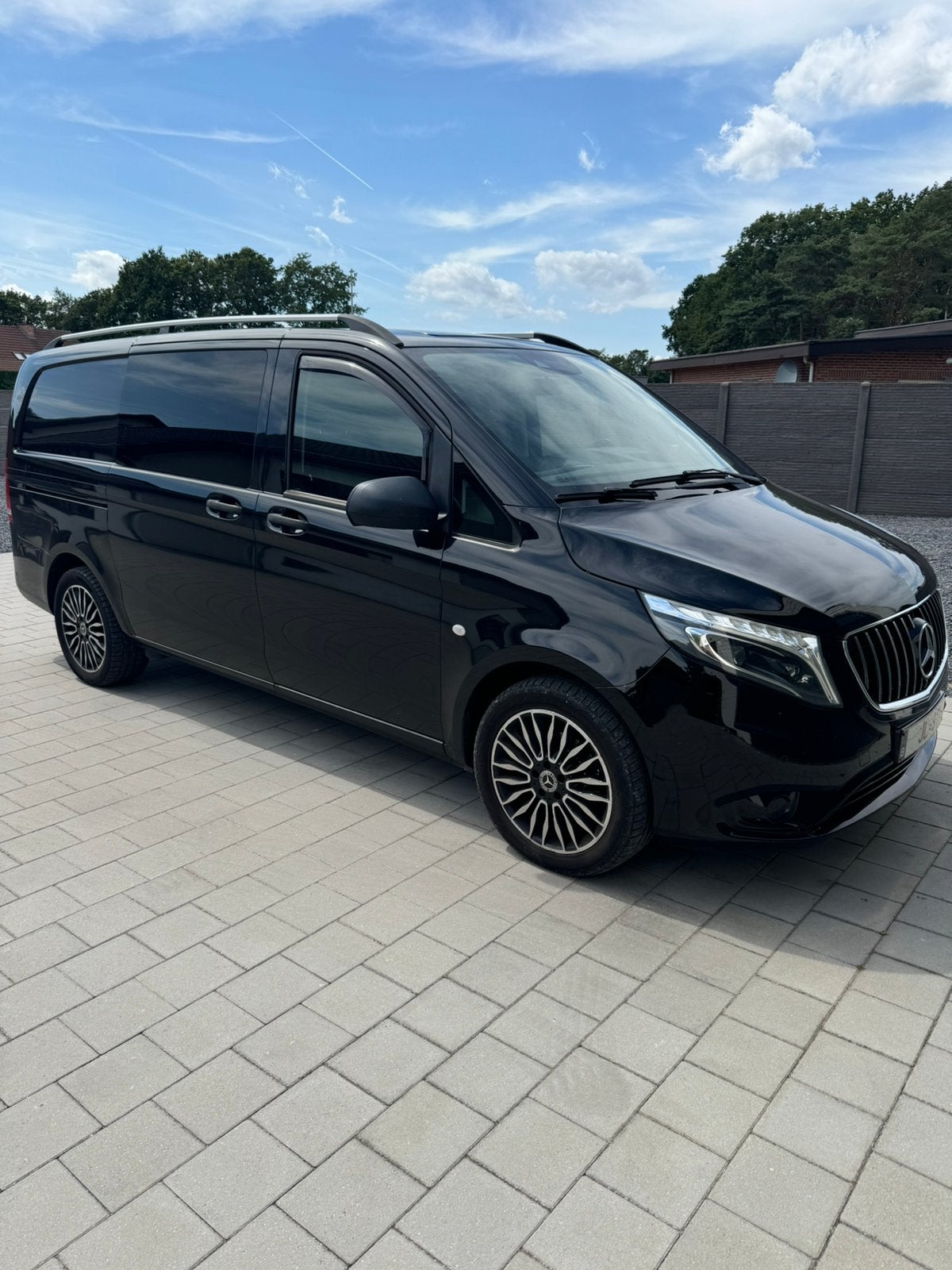 Mercedes vito dubbel cabine LICHTE VRACHT, Auto's, Bestelwagens en Lichte vracht, Automaat, 4 deurs, Achterwielaandrijving, USB