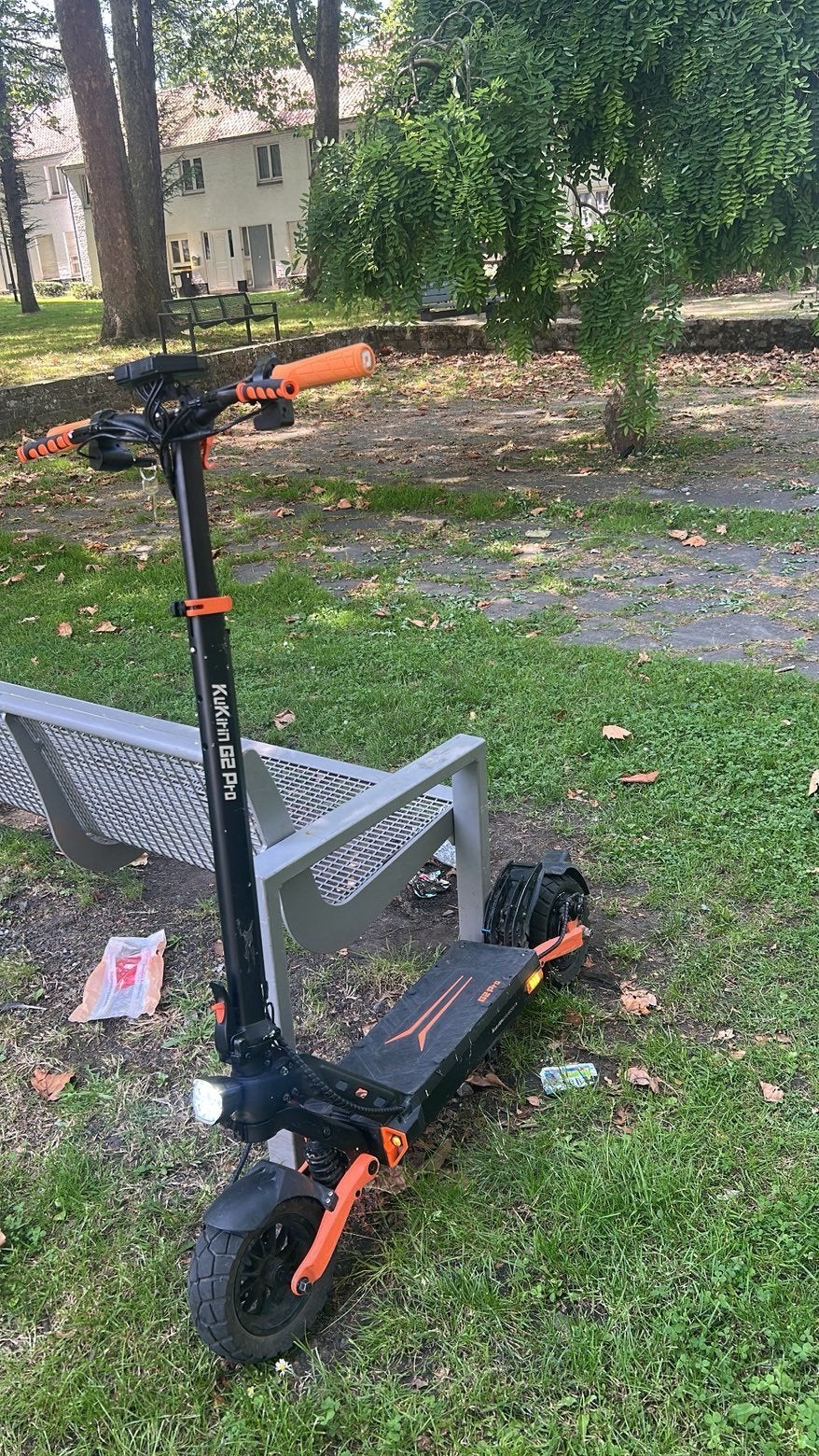 Kukirin g2 pro a echanger contre un scoot/booster, Vélos & Vélomoteurs, Trottinettes, Enlèvement ou Envoi, Utilisé