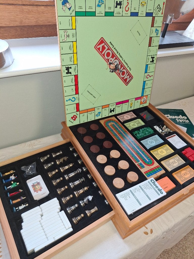 MONOPOLY CLUEDO + 5 KLASSIEKE SPELEN, Enlèvement, Neuf