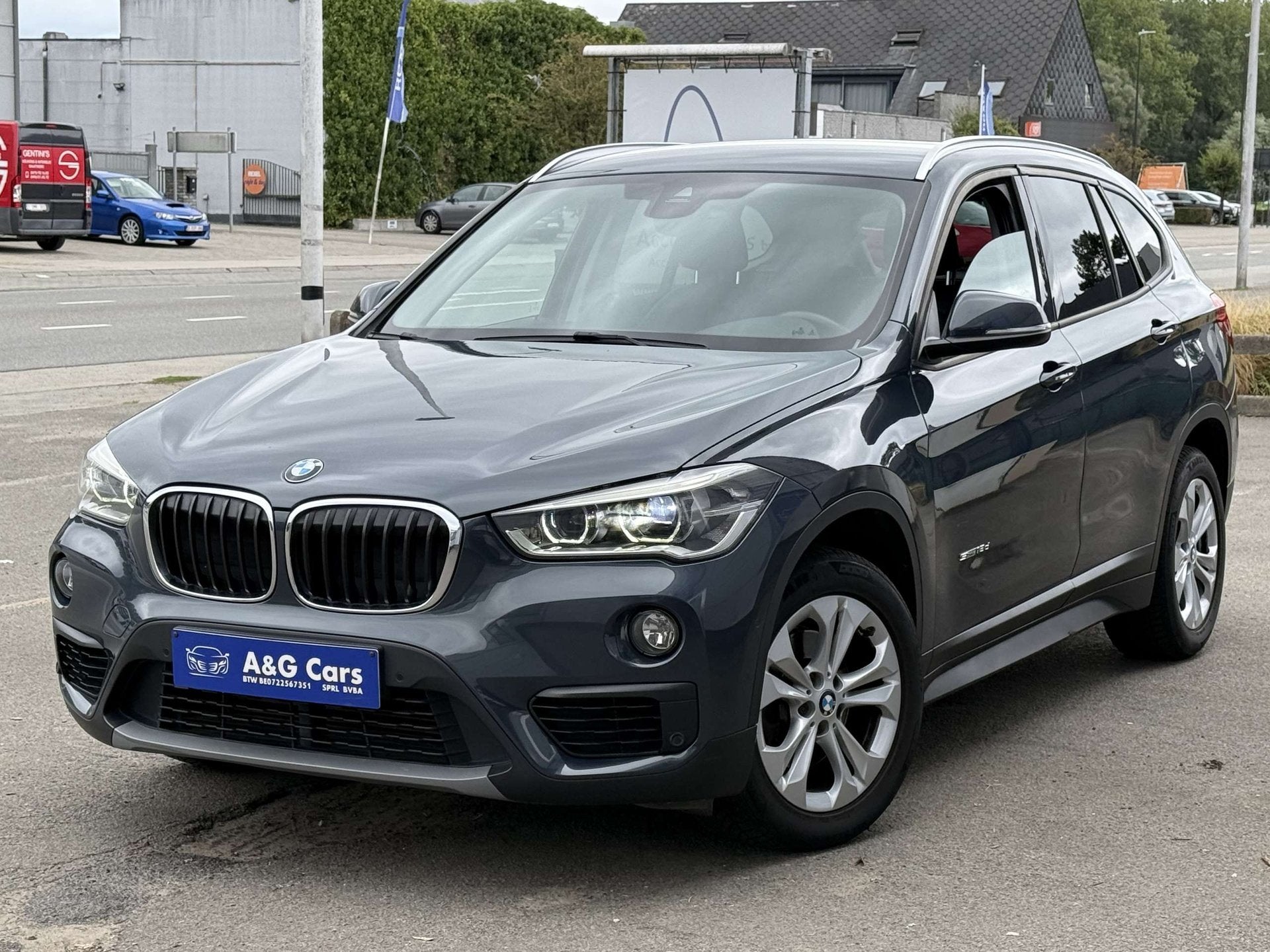 BMW X1 X1 2.0 d sDrive18, Argent ou Gris, Achat, Entreprise, Noir