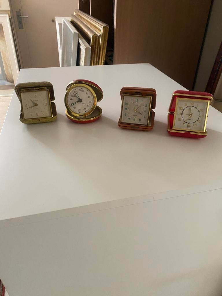 Oude reiswekkers, Elektronische apparatuur, Wekkers, Ophalen, Gebruikt