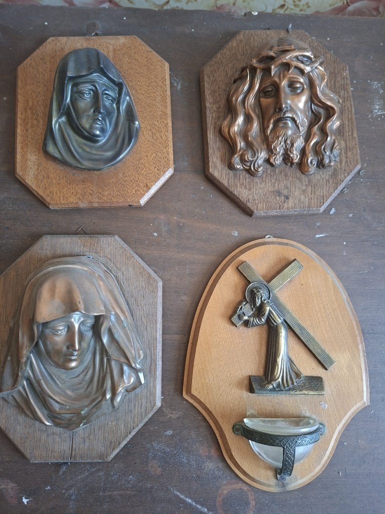 Set van 4 religieuze wandborden, Ophalen