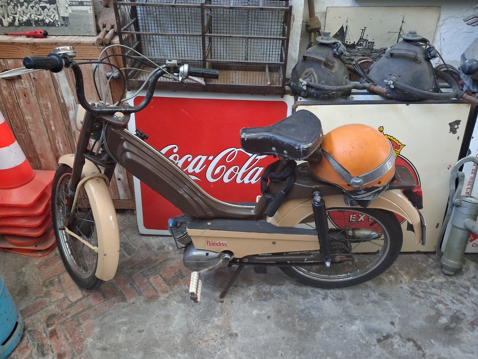 Flandria brommer afa 137 van 1972, Fietsen en Brommers, Ophalen