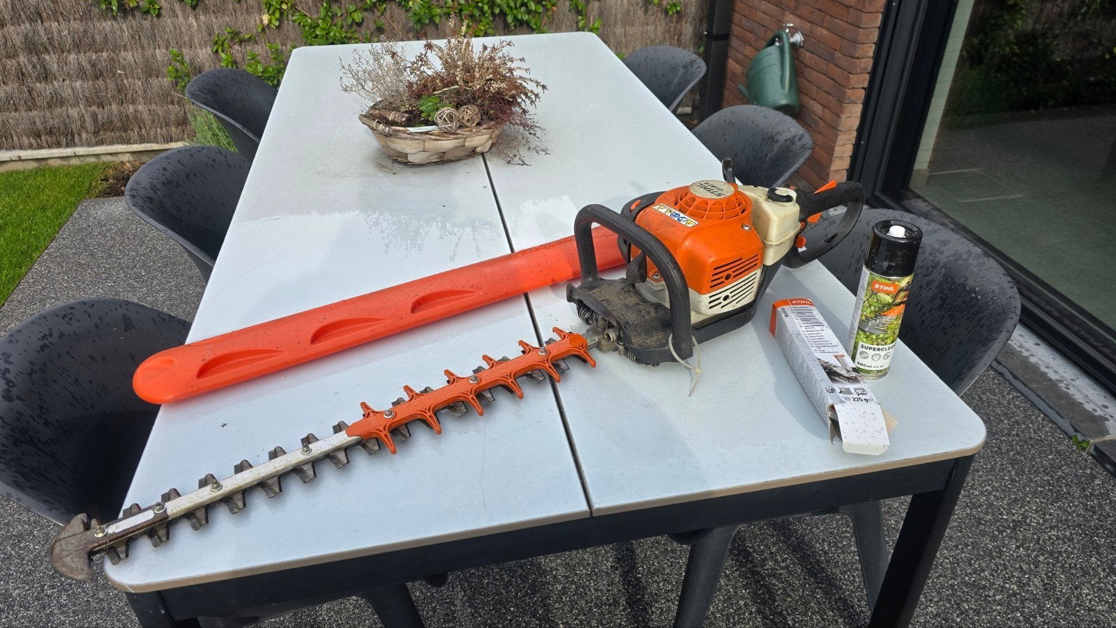 STIHL HS 82R, Ophalen, Gebruikt, Benzine, Stihl