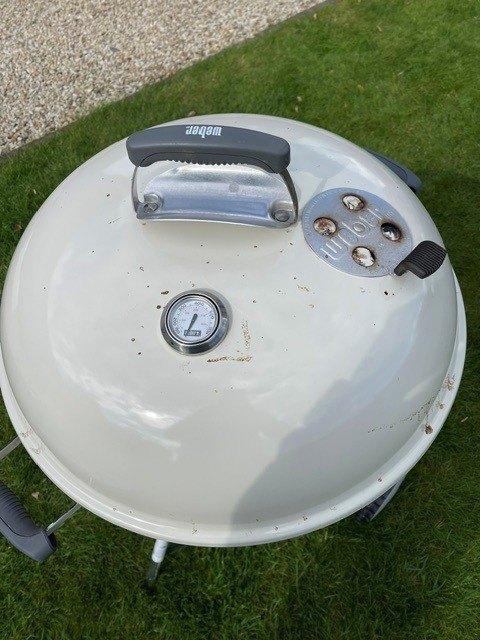 bbq WEBER diameter 60, Tuin en Terras, Houtskoolbarbecues, Ophalen, Gebruikt, Weber