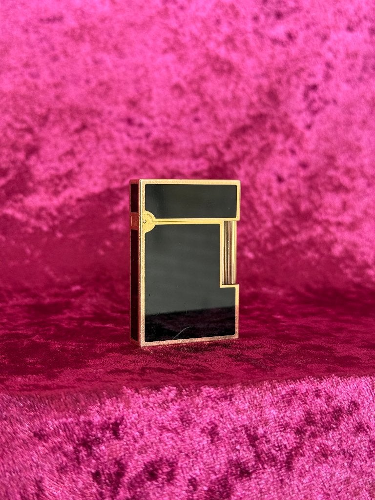 S.T. Dupont Ligne 2 Short Black Lacquer Gold Plated Lighter, Verzamelen, Verzenden, Gebruikt, Aansteker