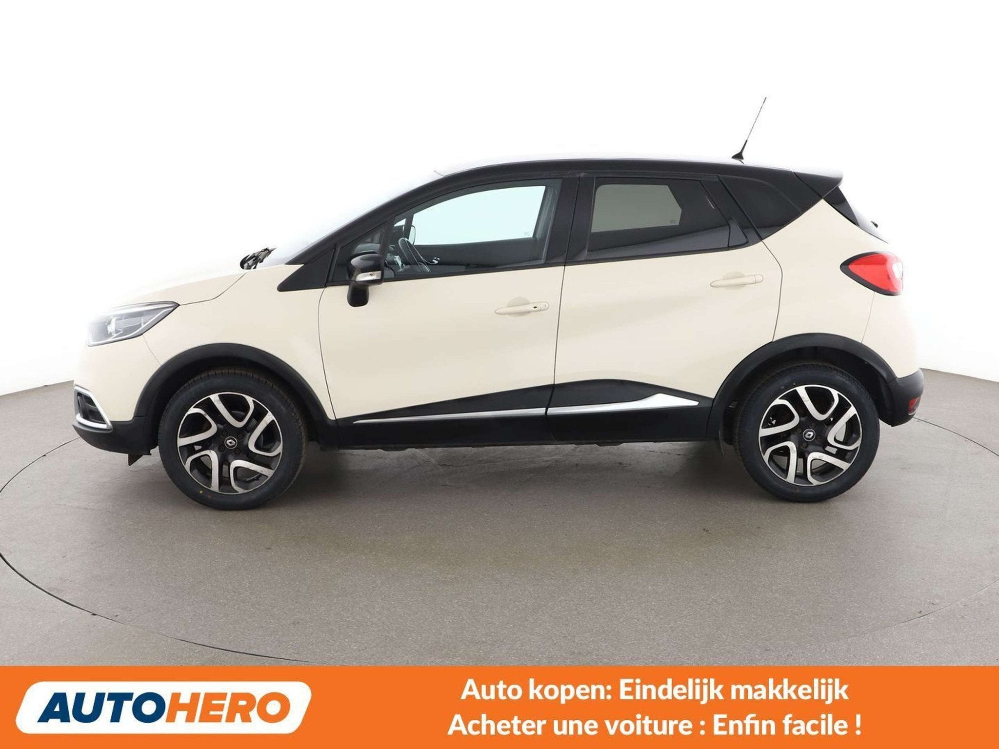 Renault Captur 0.9 TCe Intens (bj 2017), Auto's, Voorwielaandrijving, 898 cc, Stof, Gebruikt