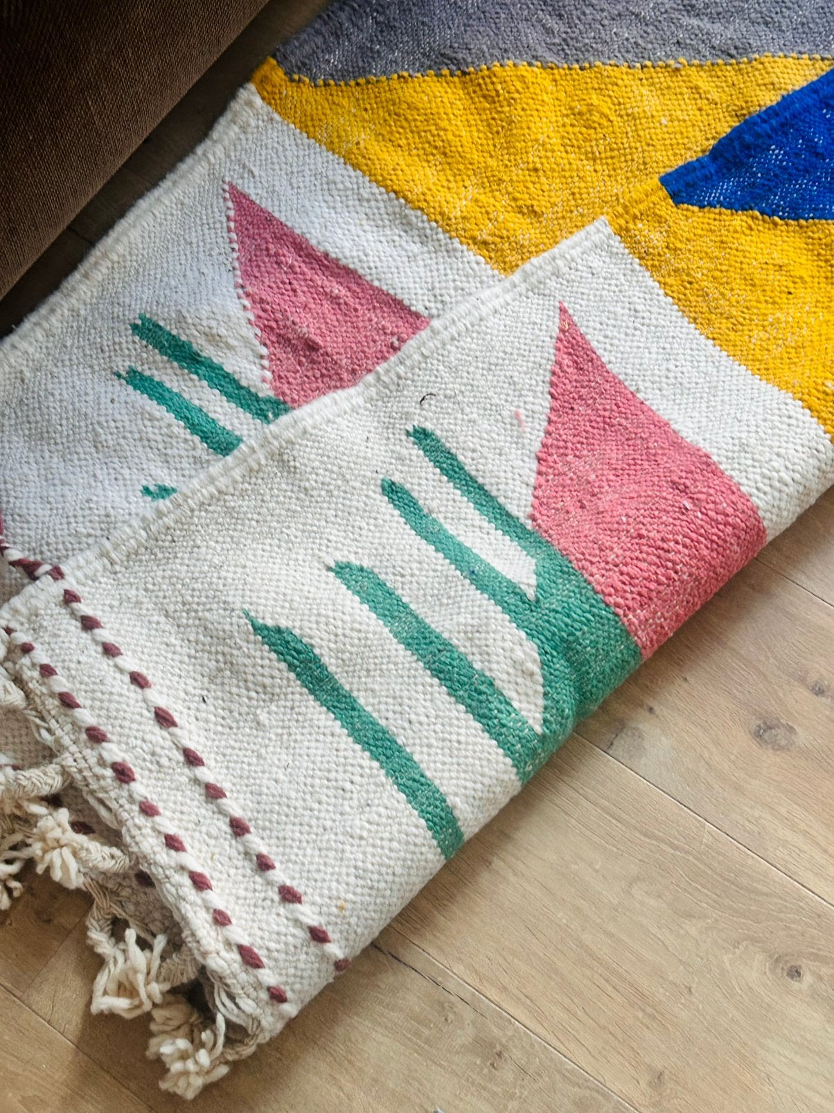 Kilim/hanbel berbère marocain moderne en laine 145 x 95, Maison & Meubles, Neuf, 100 à 150 cm, Enlèvement ou Envoi, 100 à 150 cm
