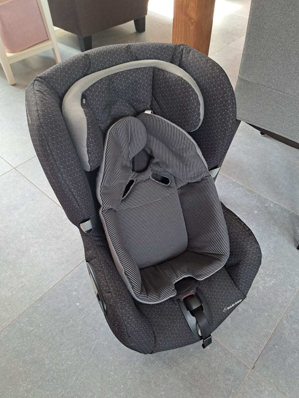 Siège auto Maxi-Cosi Axiss, 9-18 kg, parfait état, Enfants & Bébés, Sièges auto, Comme neuf, Maxi-Cosi, 9 à 18 kg, Ceinture de sécurité