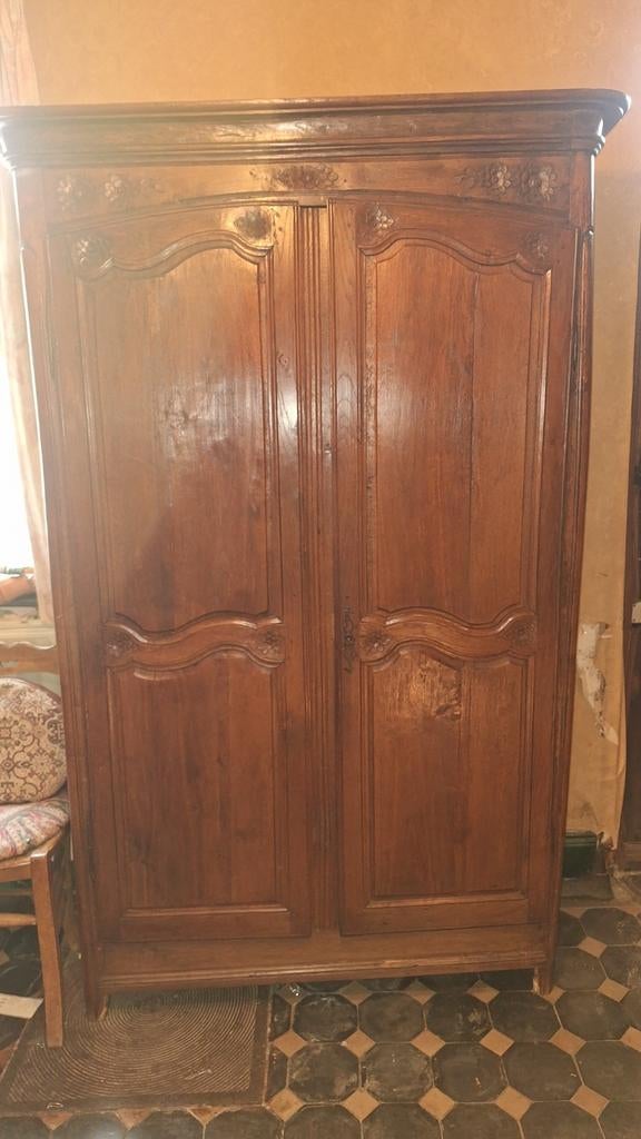 Vaissellier. Armoire chêne. 19è s., Enlèvement