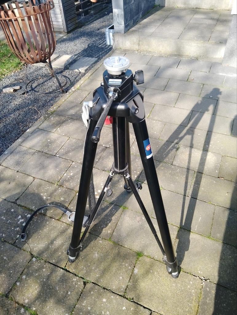 Manfrotto #058B, TV, Hi-fi & Vidéo, Photo | Trépieds & Rotules, Enlèvement, Comme neuf, 175 cm ou plus, Trépied