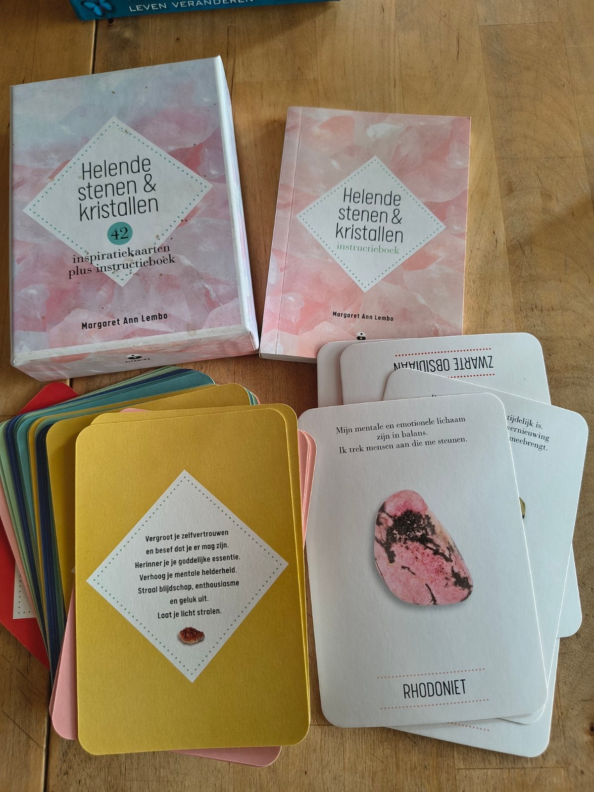 Helende stenen en kristallen Inspiratiekaarten, Boeken, Esoterie en Spiritualiteit, Tarot of Kaarten leggen, Overige typen, Ophalen of Verzenden