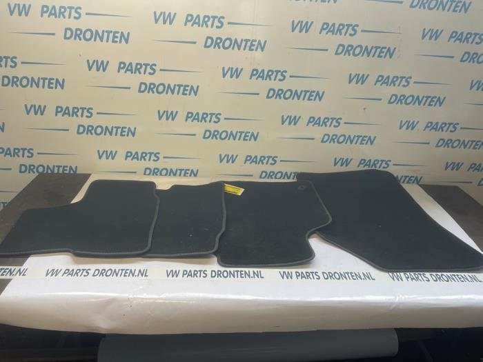 Matten Set van een Volkswagen UP, Gebruikt, -, Volkswagen, -