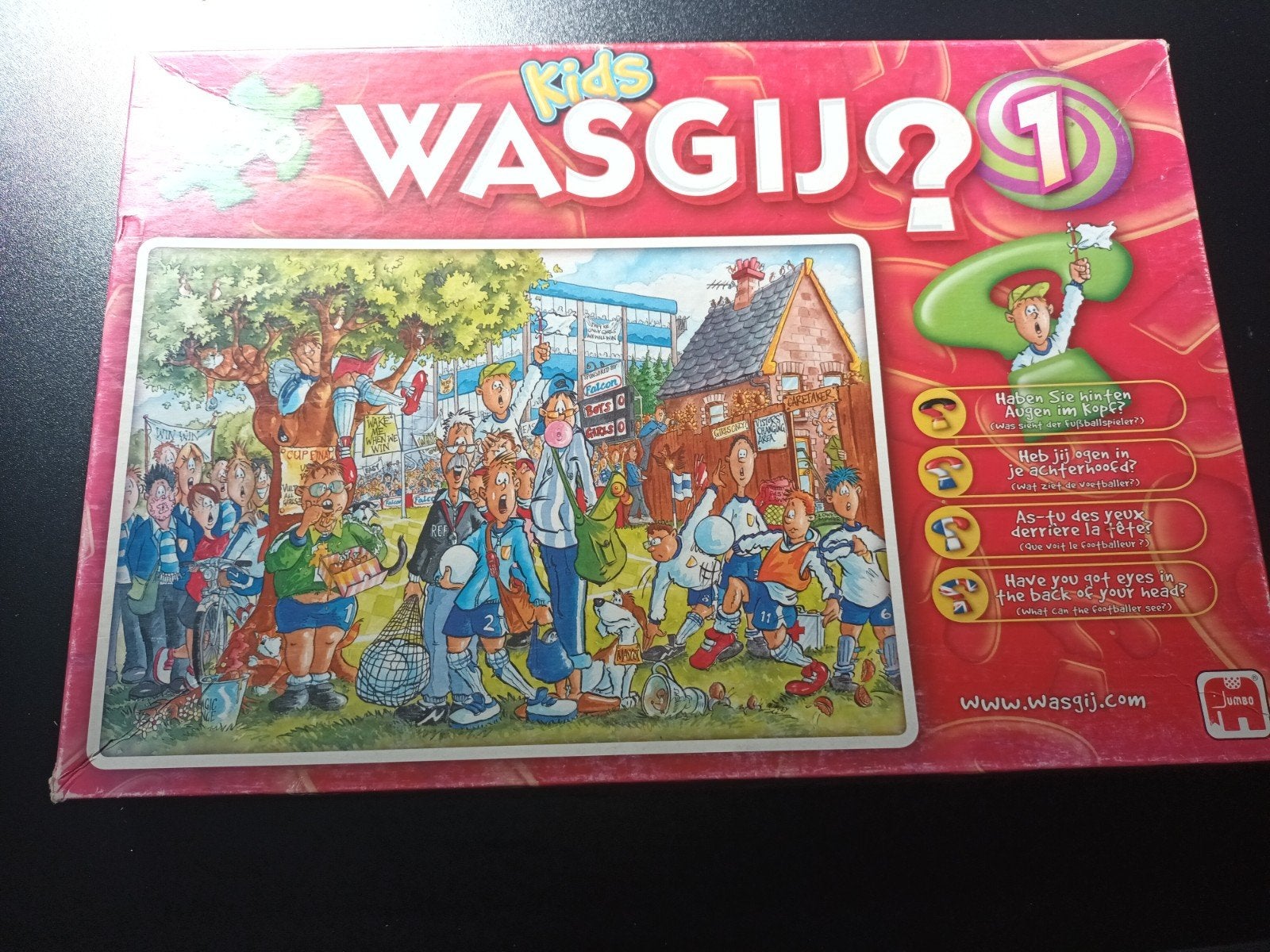 Wasgij voetbal puzzel, Ophalen