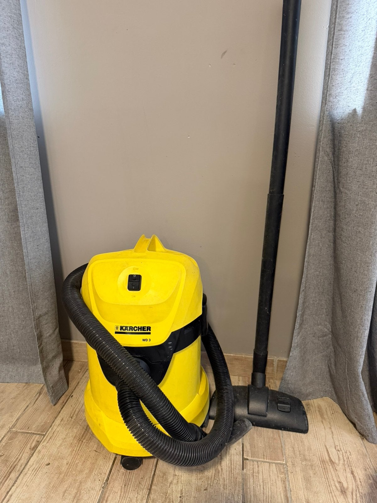 karcher stofzuiger, Doe-het-zelf en Bouw, Reinigingsmachines, Ophalen of Verzenden, Zo goed als nieuw