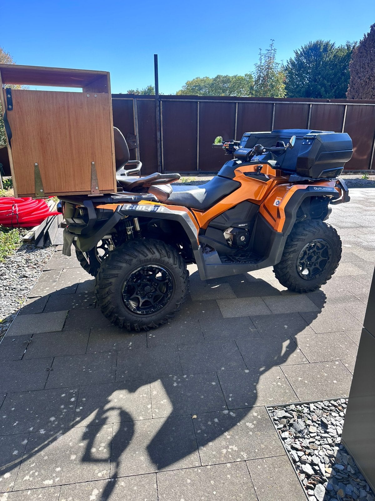 Canam outlandeur 1000R, Plus de 35 kW, 2 cylindres, 1000 cm³