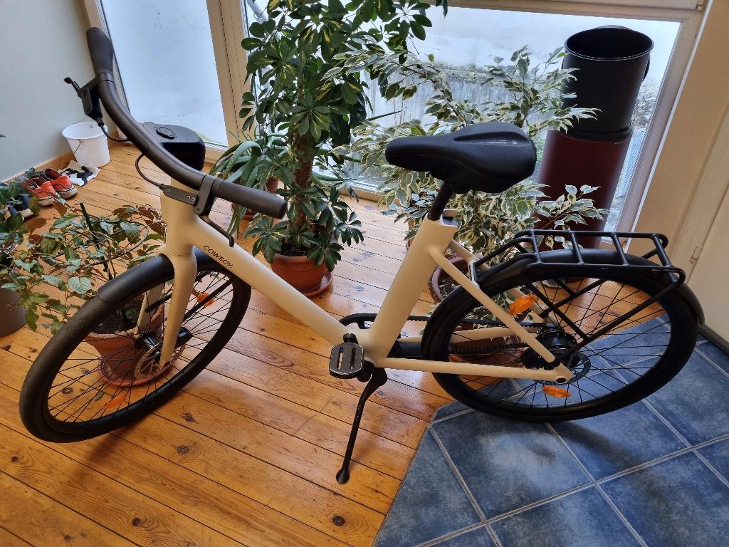 Cowboy C4 ST+ elektrische fiets in zandkleur bijgewerkt, Fietsen en Brommers, Elektrische fietsen, Gebruikt, Cowboy, 59 cm of meer