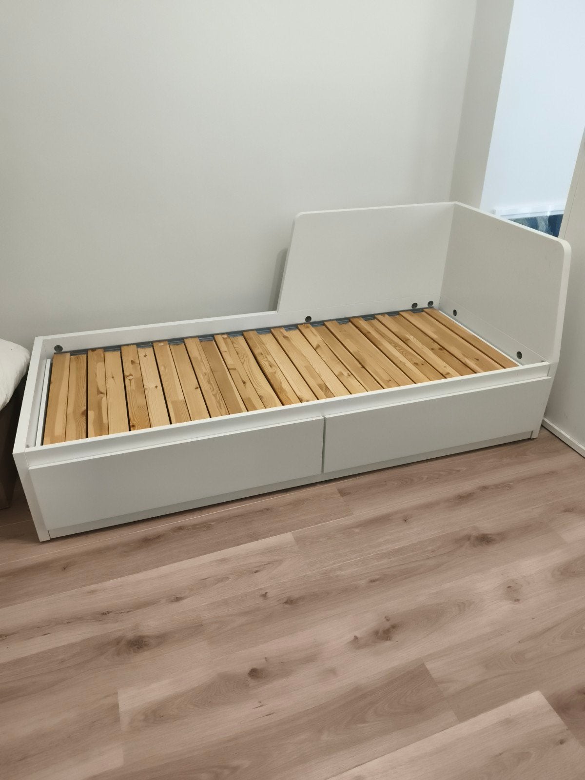 IKEA Flekke uitschuifbaar bed, Ophalen