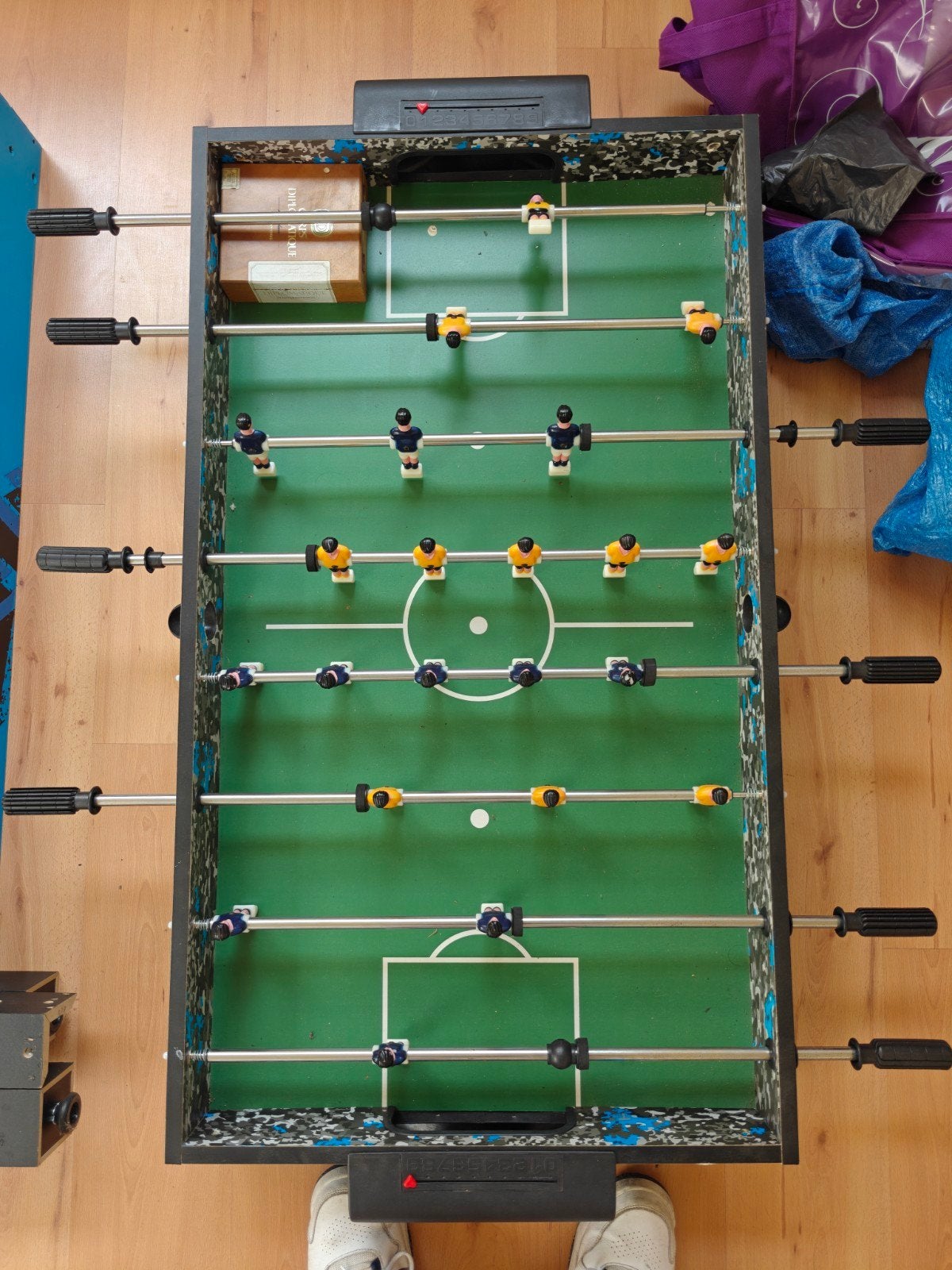 Baby-foot combiné à d'autres jeux, Enlèvement