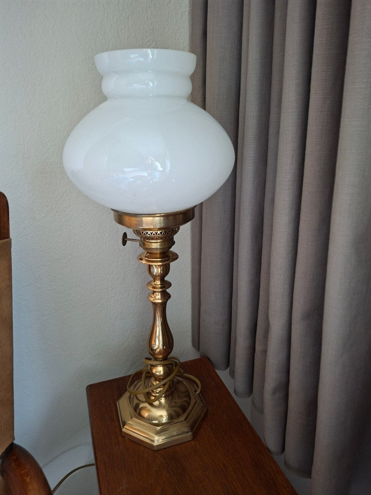 Antieke olielamp, Ophalen