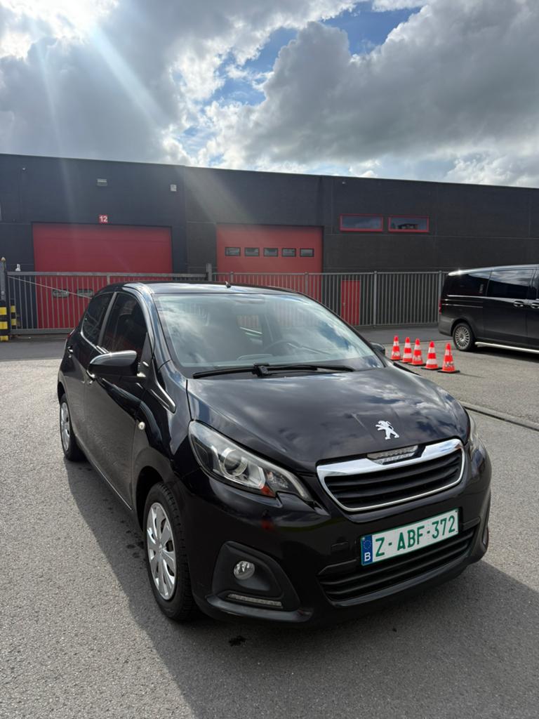 Peugeot 108, Voorwielaandrijving, Euro 5, Stof, Zwart