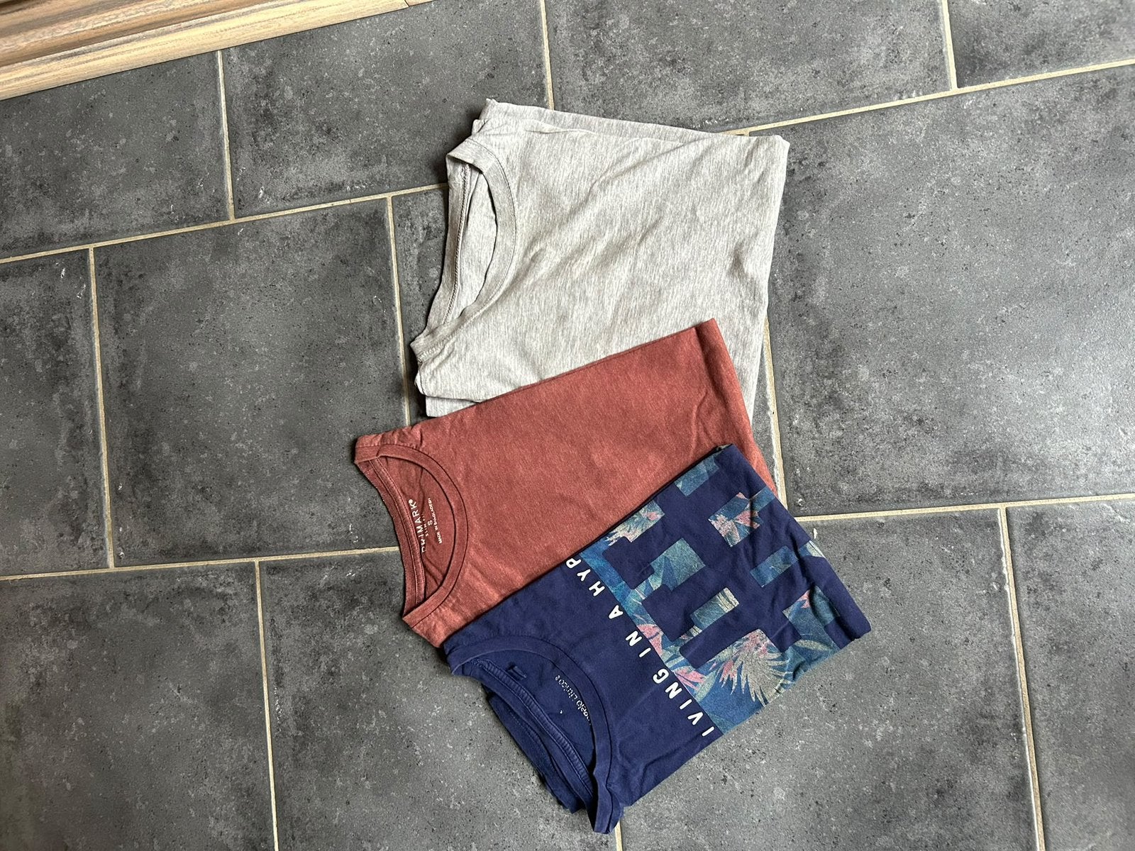 3 t-shirt homme, Vêtements | Hommes, T-shirts, Enlèvement ou Envoi, Comme neuf, Taille 46 (S) ou plus petite
