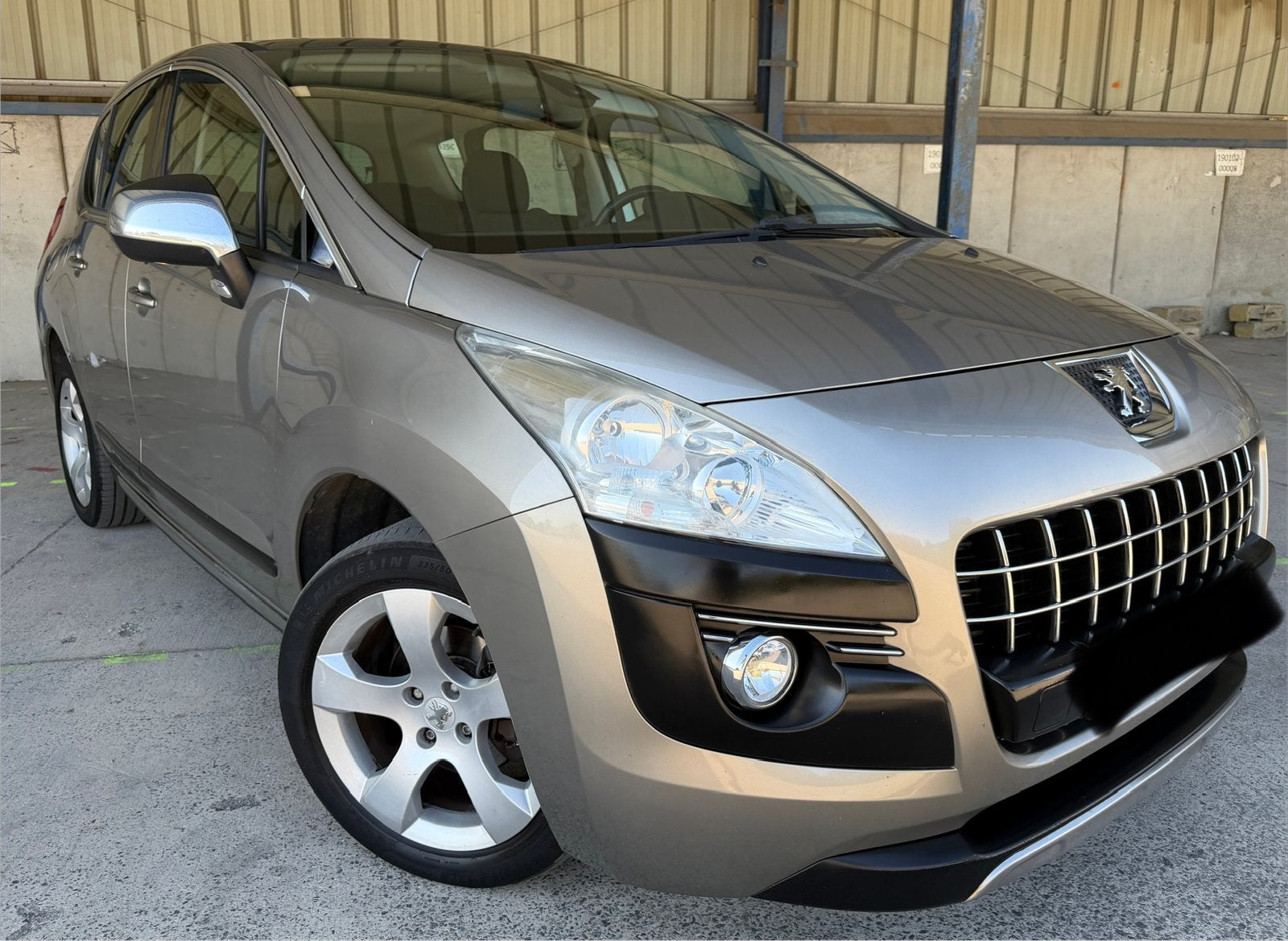 Peugeot 3008 / 1.6L hdi / Airco / Prêt à immatriculer, Argent ou Gris, Achat, Entreprise, Boîte manuelle