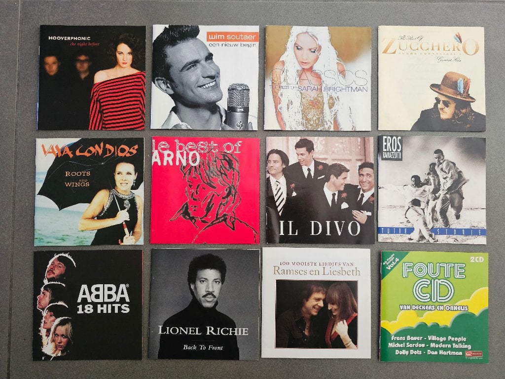 verschillende CD boekjes, Enlèvement ou Envoi