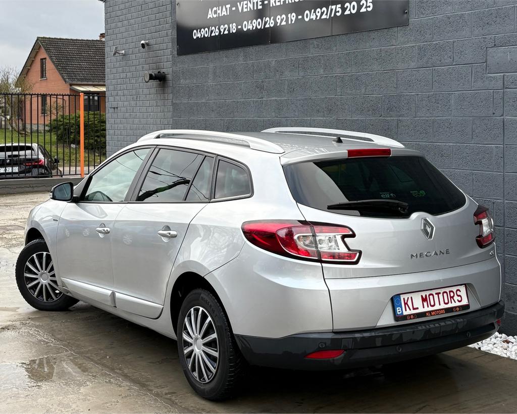 RENAULT MÉGANE TOMTOM LIMITED 1.5DCI 188 000KM CARPASS 2015, Auto's, Voorwielaandrijving, Euro 5, Stof, Zwart
