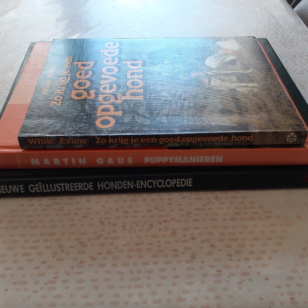 3 honden boeken, Ophalen of Verzenden, Honden