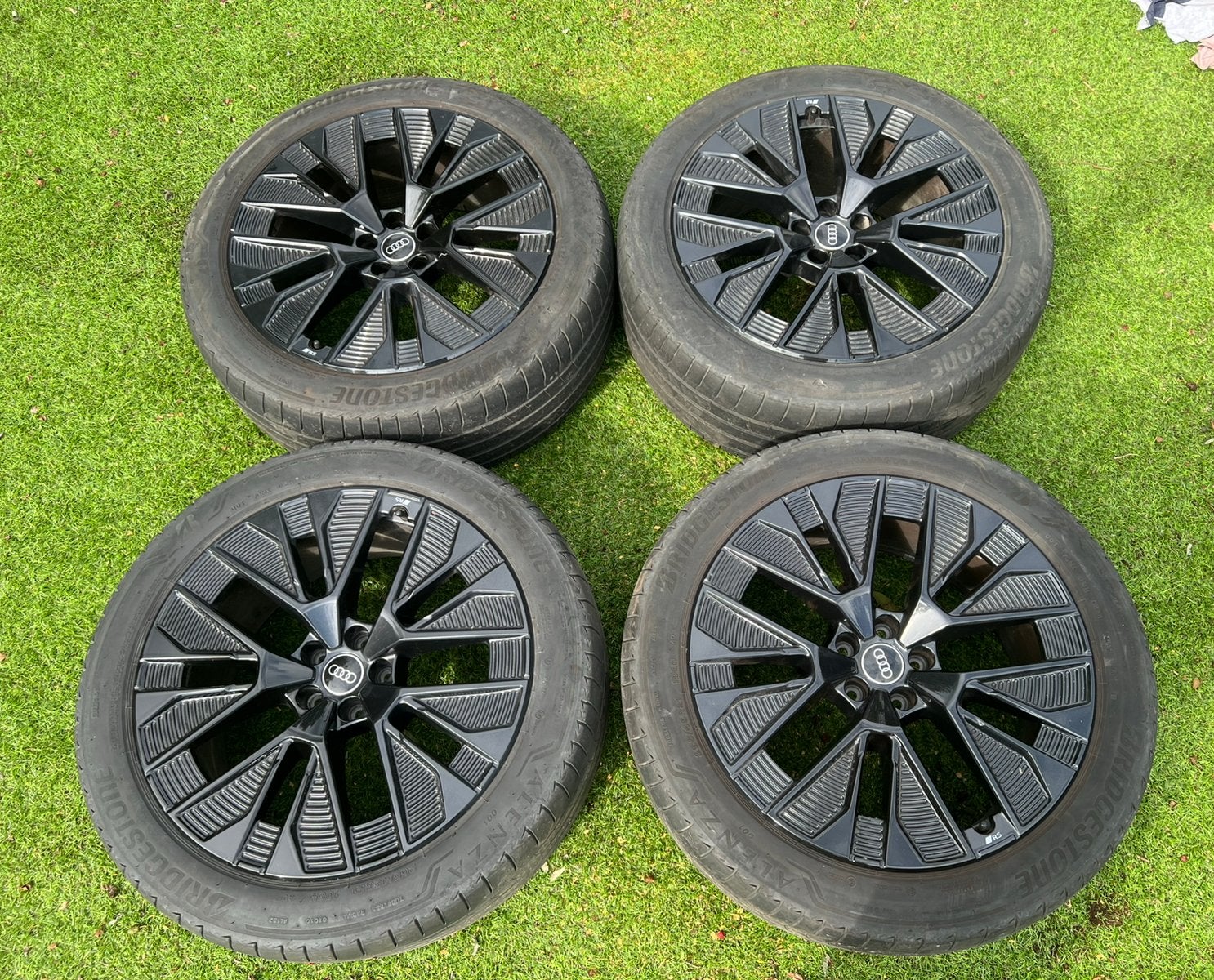 21 inch Originele Audi E tron Q8 Velgen met Banden, 265 mm, Banden en Velgen, Nieuw, Personenwagen