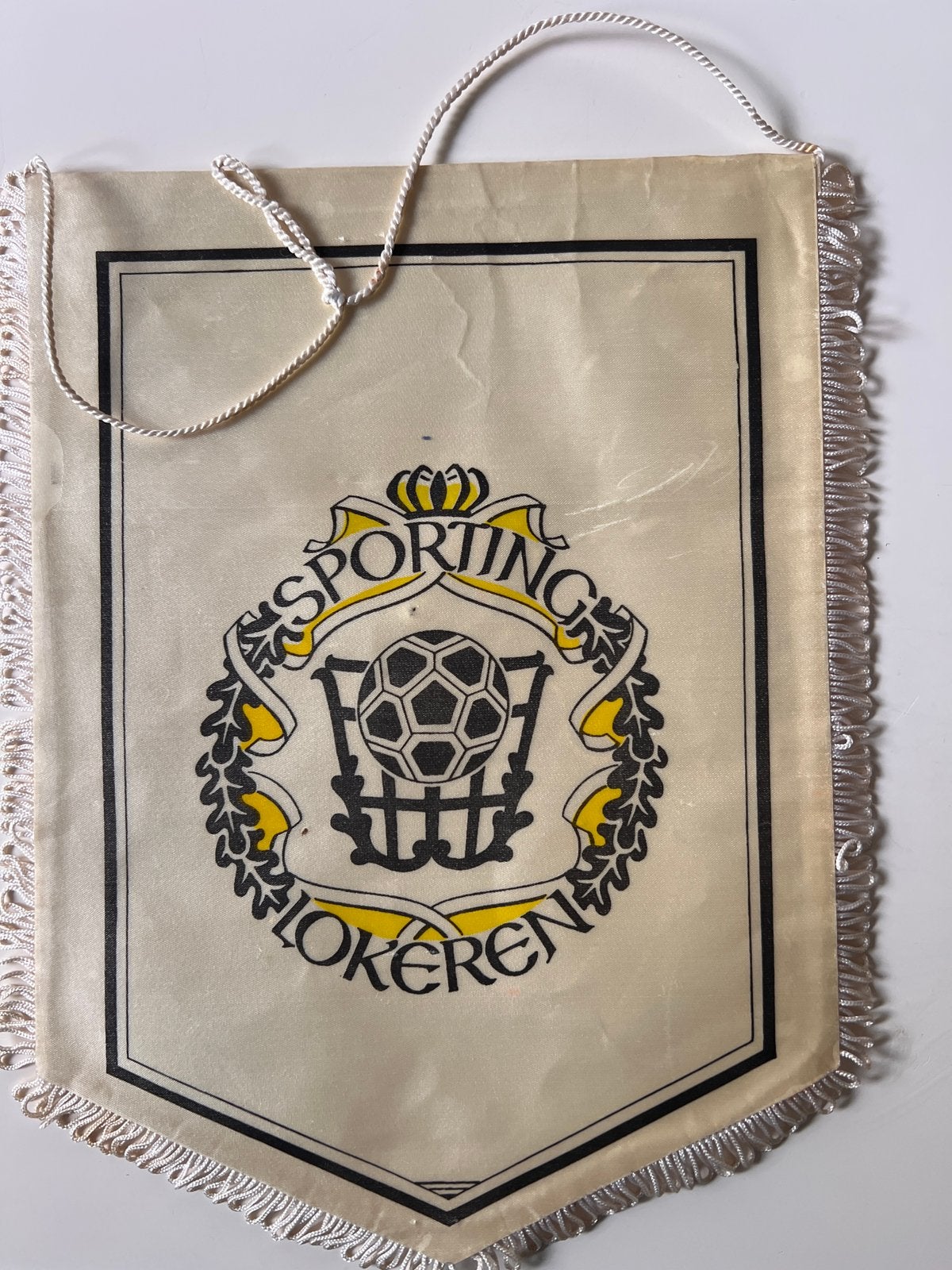 Authentiek vintage clubwimpel van Sporting Lokeren., Verzamelen, Ophalen of Verzenden, Zo goed als nieuw